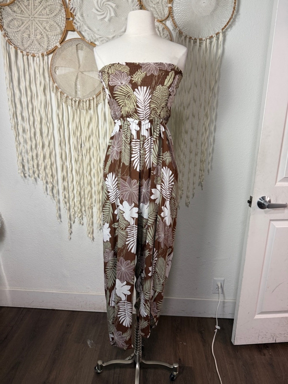 Tiare Hawaii NWT Hoku Jumpsuit in Brown Tan Tropical Leaf Print O/S